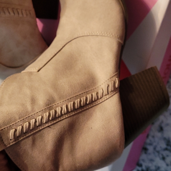 Booties - Picture 3 of 5